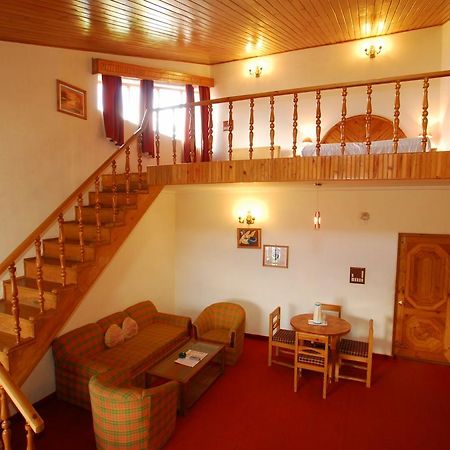 Clifftop Club Auli Joshīmath Zewnętrze zdjęcie